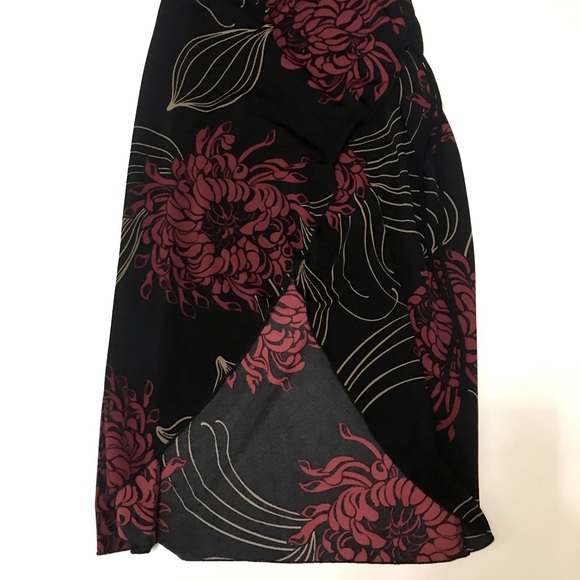 LE CHATEAU BLACK FLORAL DRESS XS - Picture 4 of 14